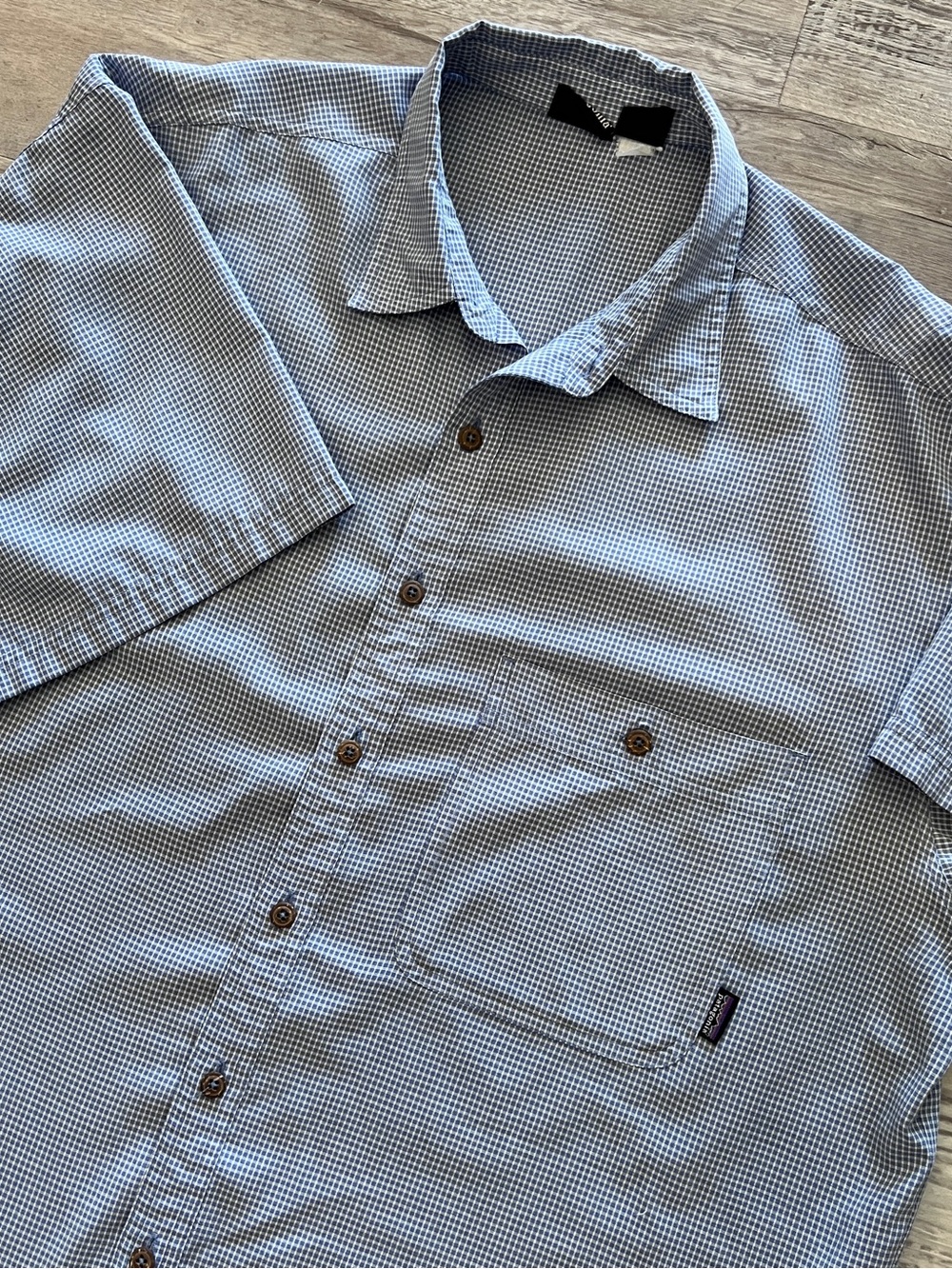 Patagonia Men's Blue Checked Short Sleeve Button Down Shirt Sz XL